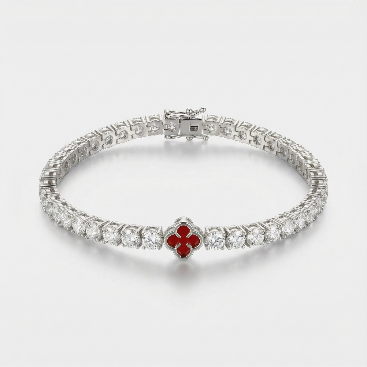 Lucky Clover Shine Bracelet